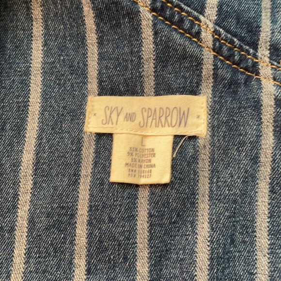 Sky and Sparrow Overall Dress - Picture 6 of 6